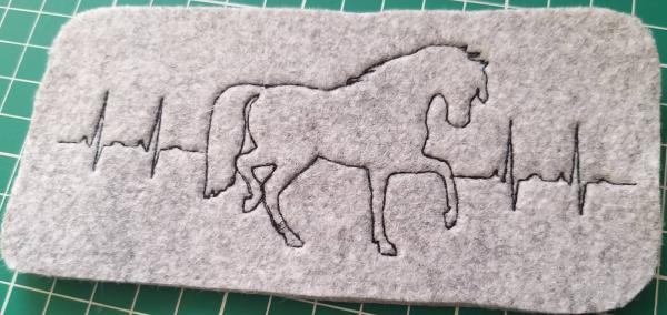 Vollstickdatei EKG-Linie Pferd